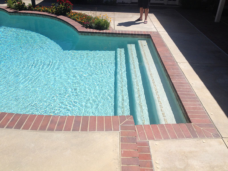 Trim Tile and Spotters | Alan Smith Pools