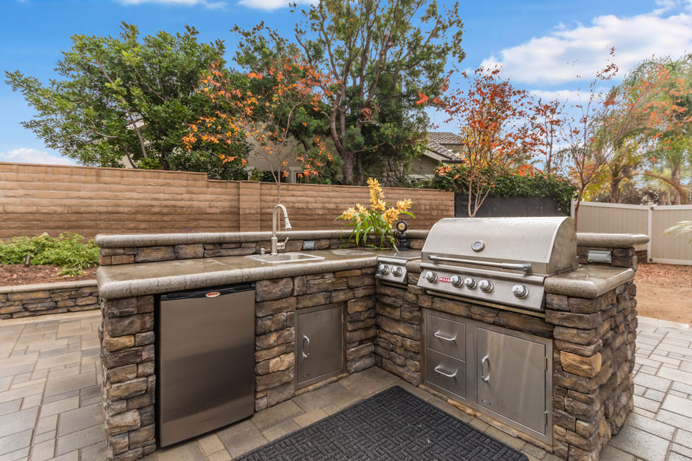 Outdoor Bbq Islands Alan Smith Pool, Stacked Stone Outdoor Kitchen Island